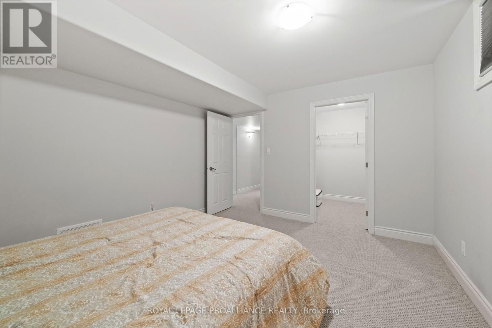24 HAMPTON RIDGE DRIVE Image 31