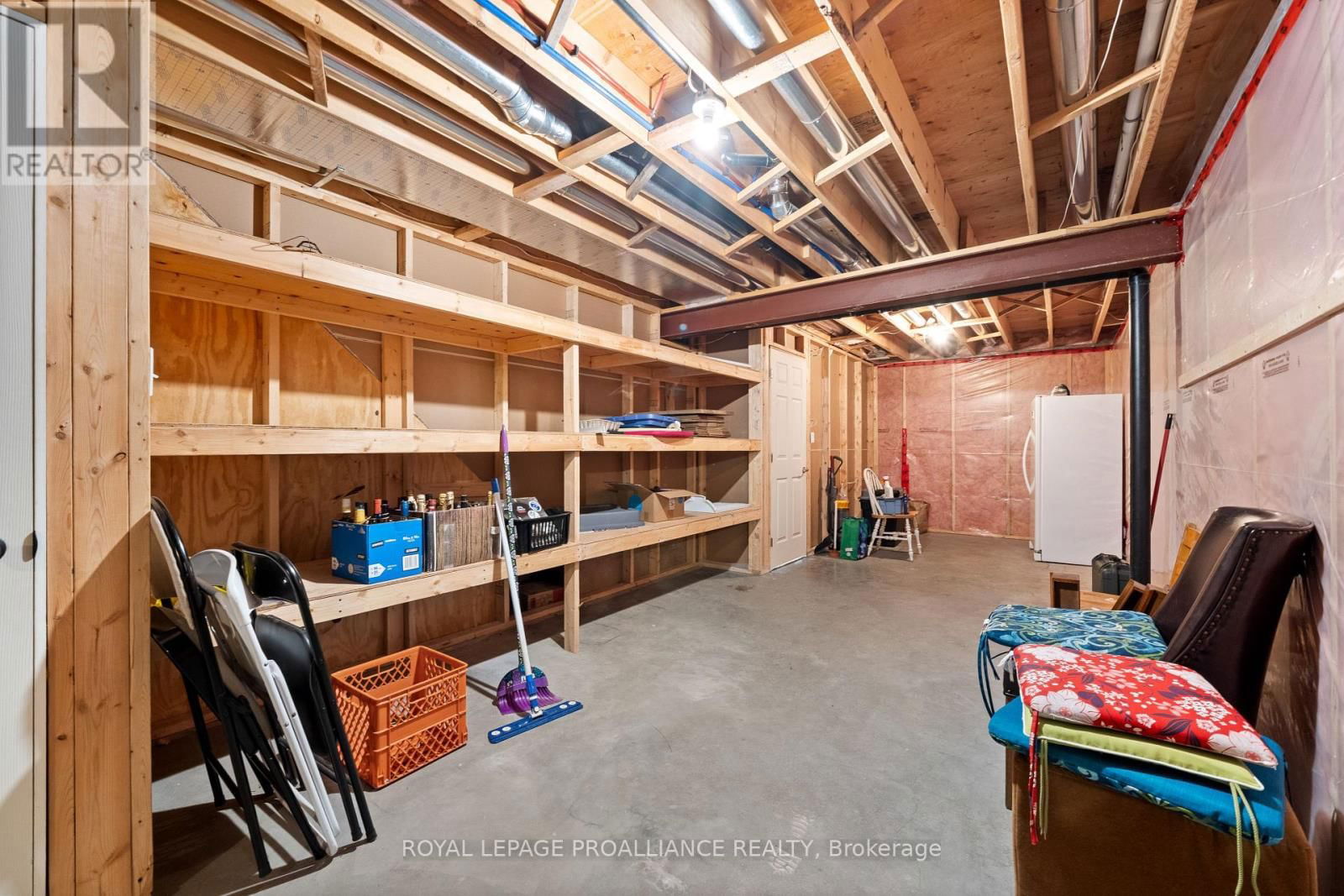 24 HAMPTON RIDGE DRIVE Image 33