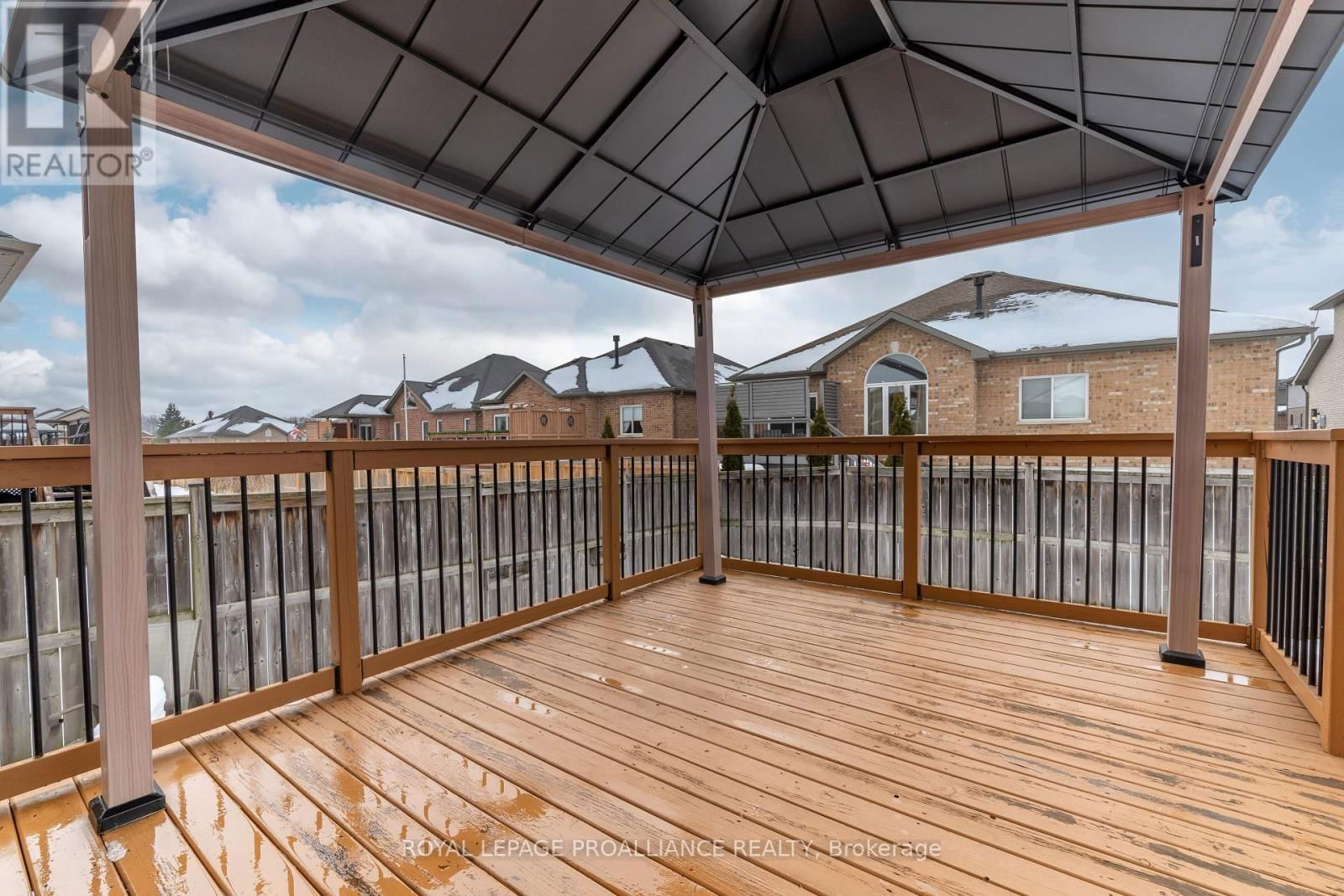24 HAMPTON RIDGE DRIVE Image 35