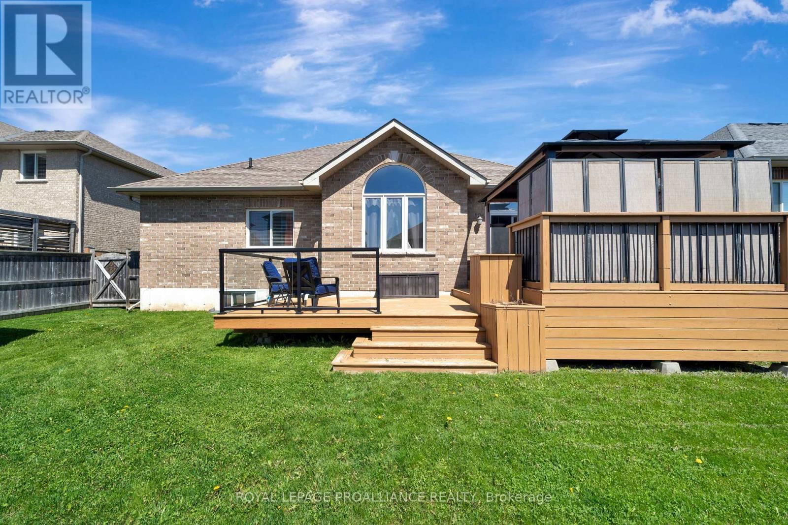 24 HAMPTON RIDGE DRIVE Image 39