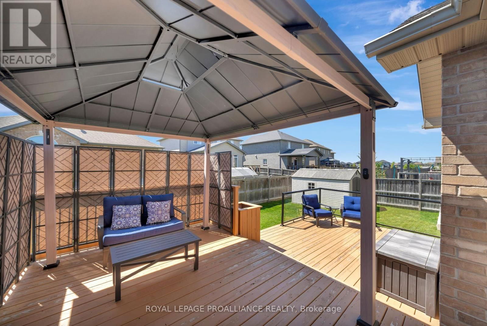 24 HAMPTON RIDGE DRIVE Image 43