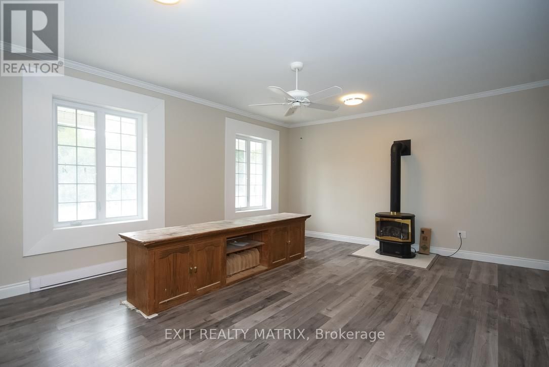 1429 MEADOW DRIVE Image 19