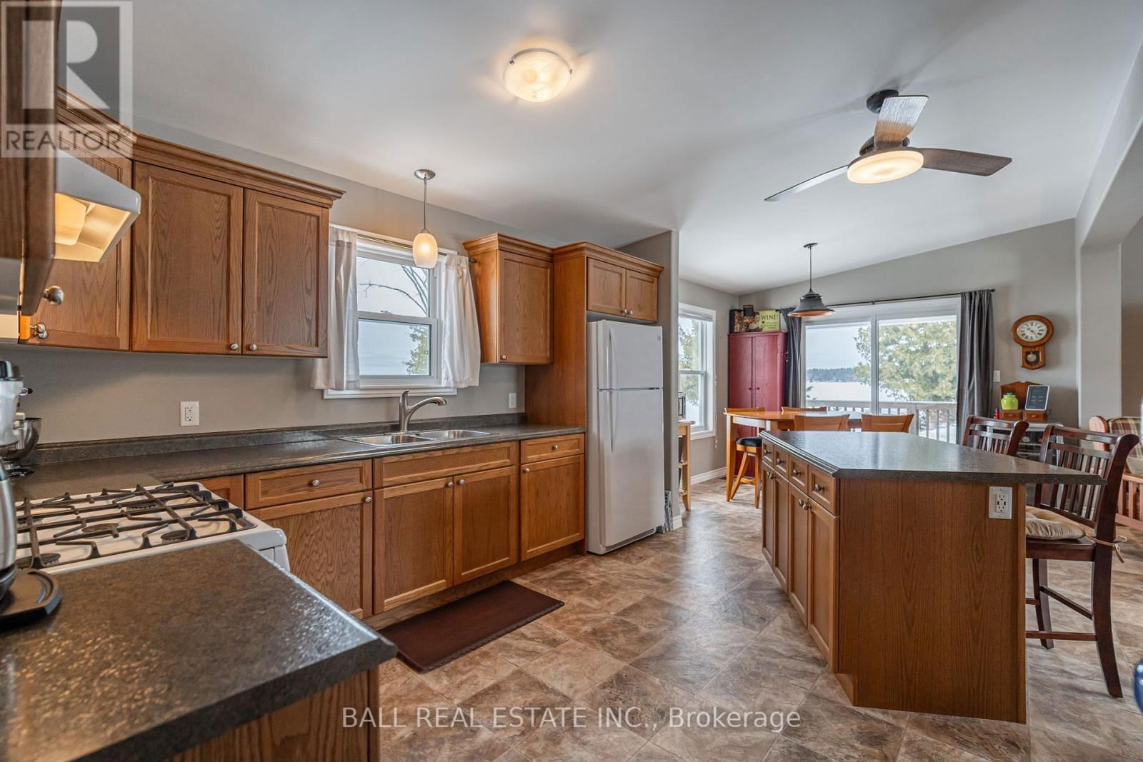 35 ELDER STREET Image 10