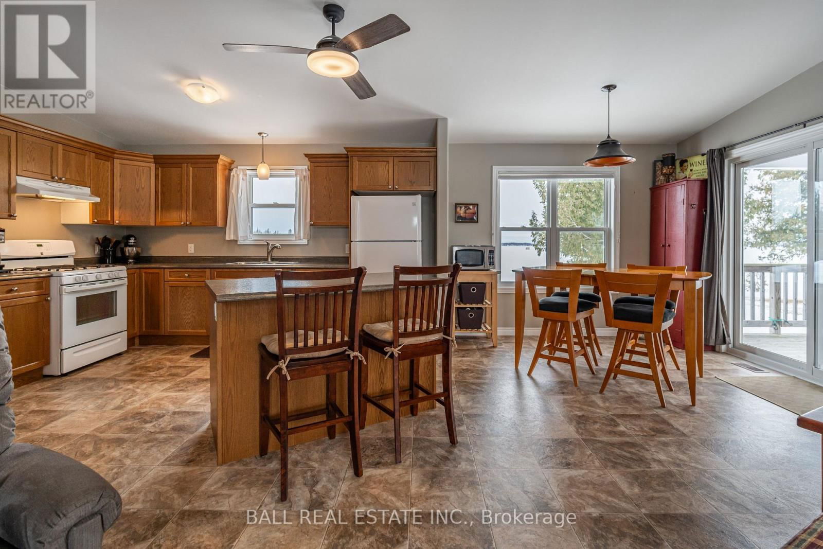 35 ELDER STREET Image 11