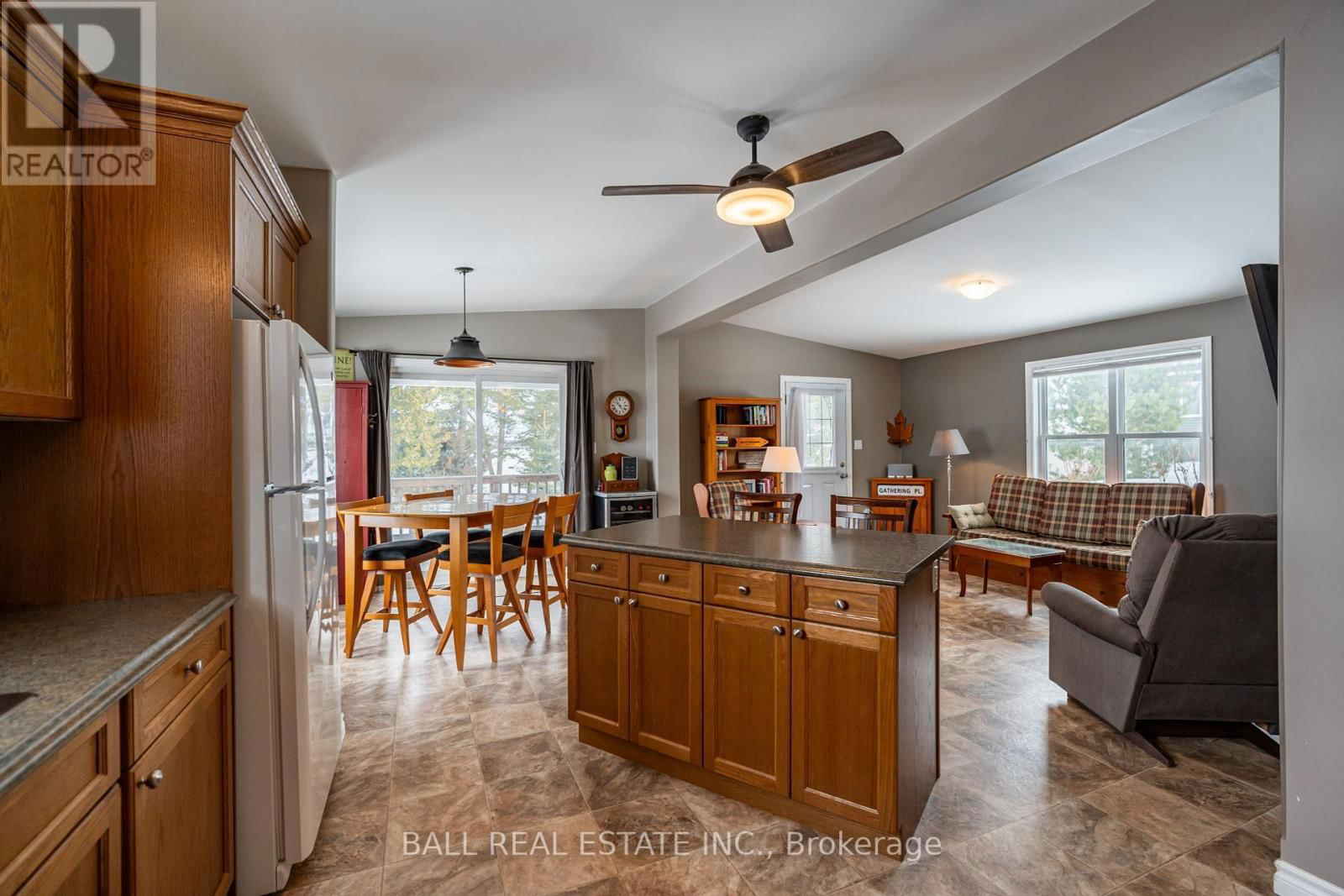 35 ELDER STREET Image 14