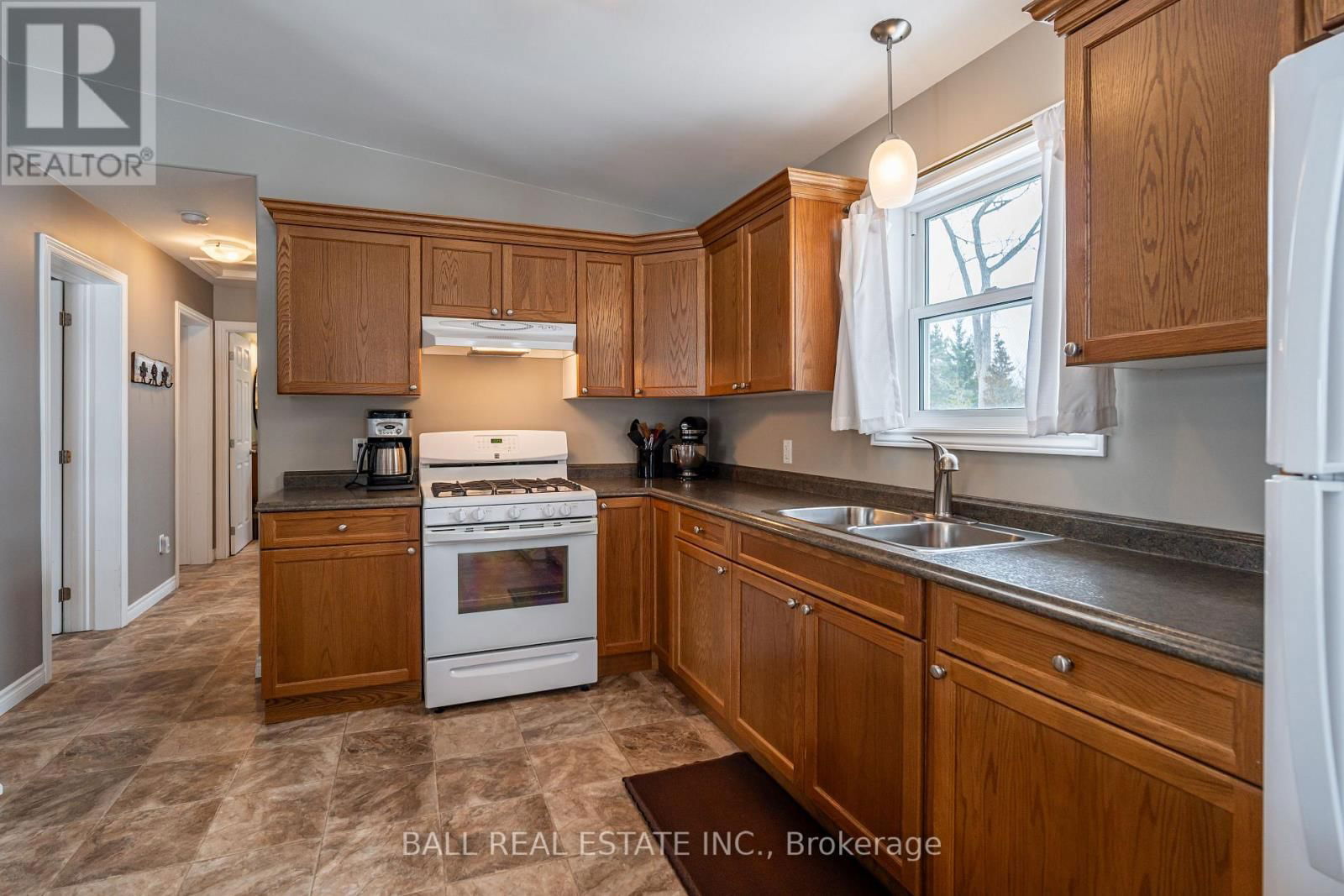 35 ELDER STREET Image 9