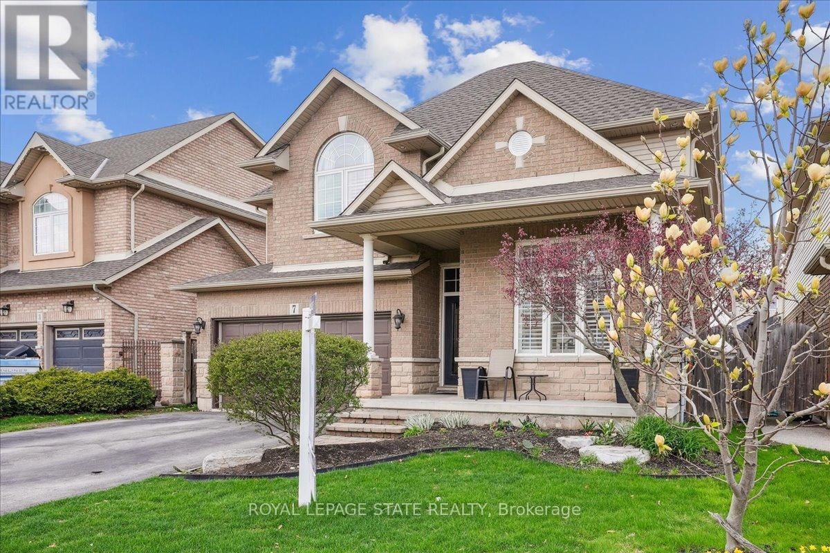 7 BOCELLI CRESCENT Image 1
