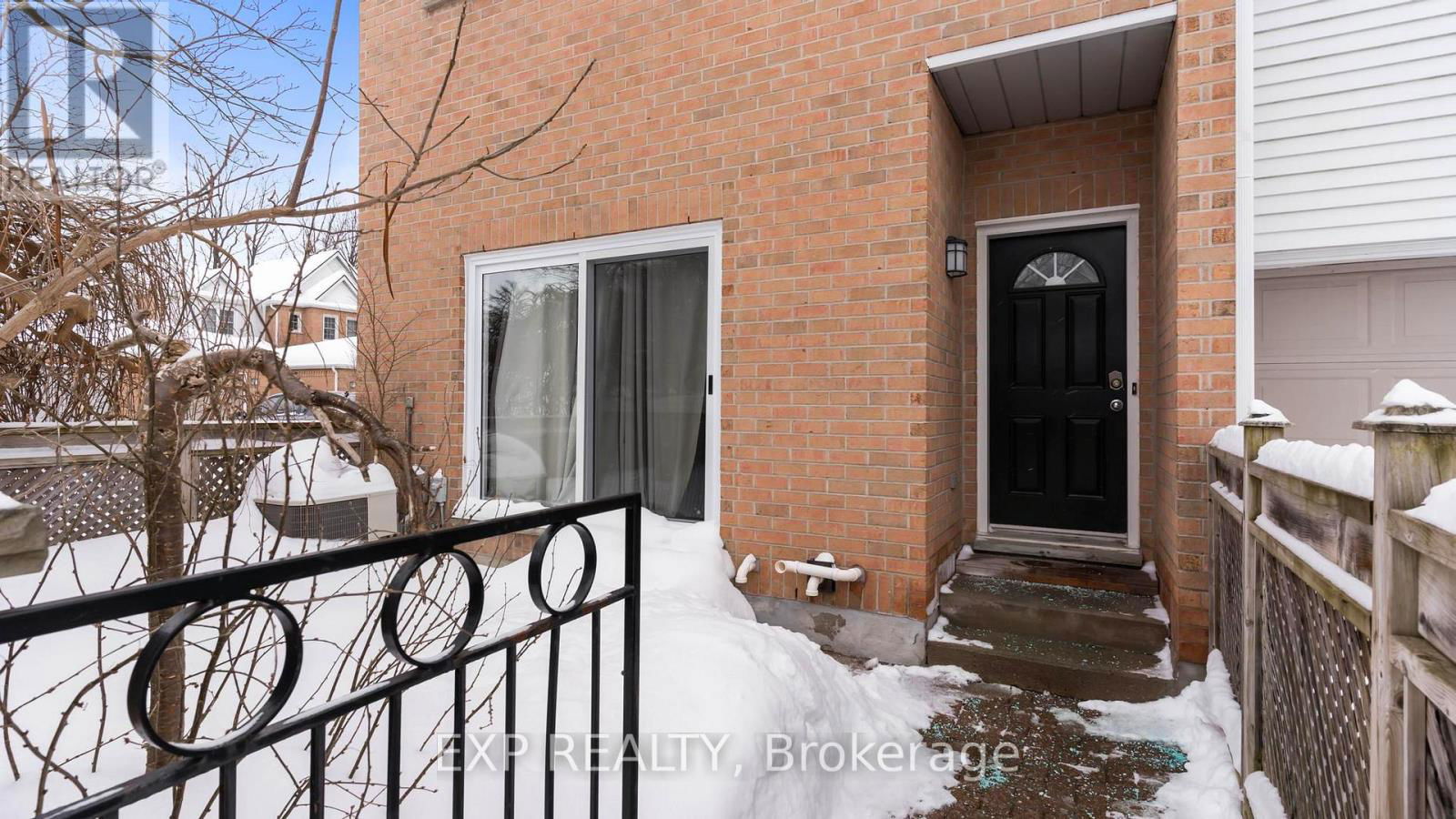 22 - 1570 RICHMOND STREET Image 24
