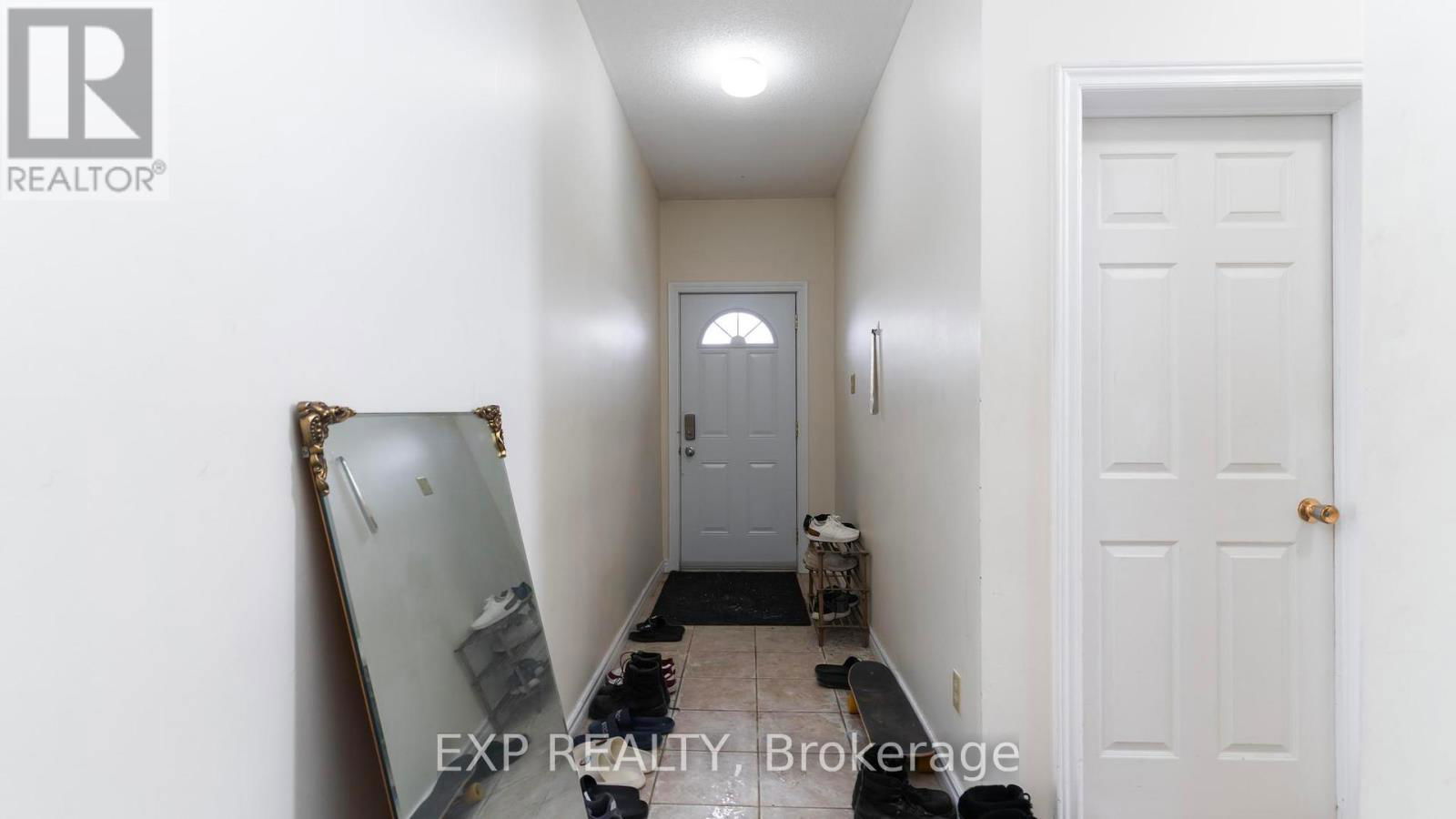 22 - 1570 RICHMOND STREET Image 3