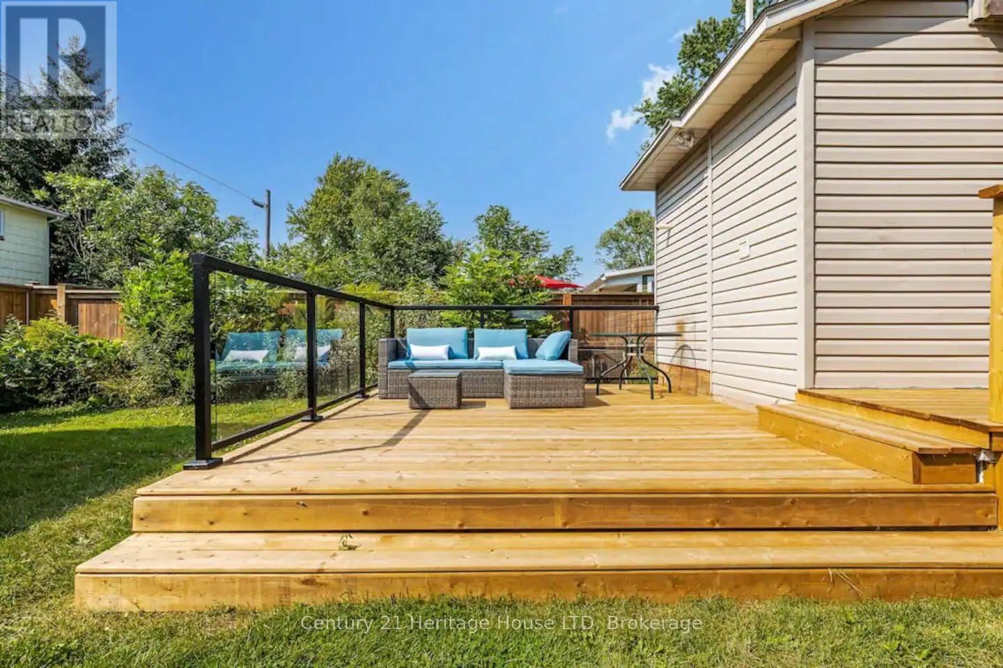 309 DOVERCOURT ROAD Image 17