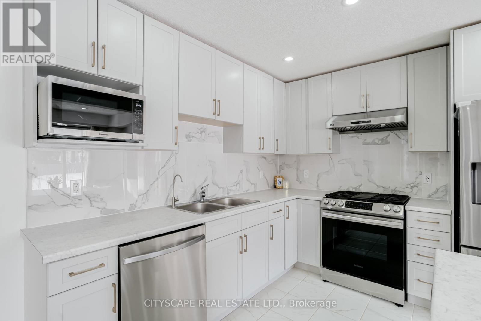 145 STONEBROOK WAY Image 11