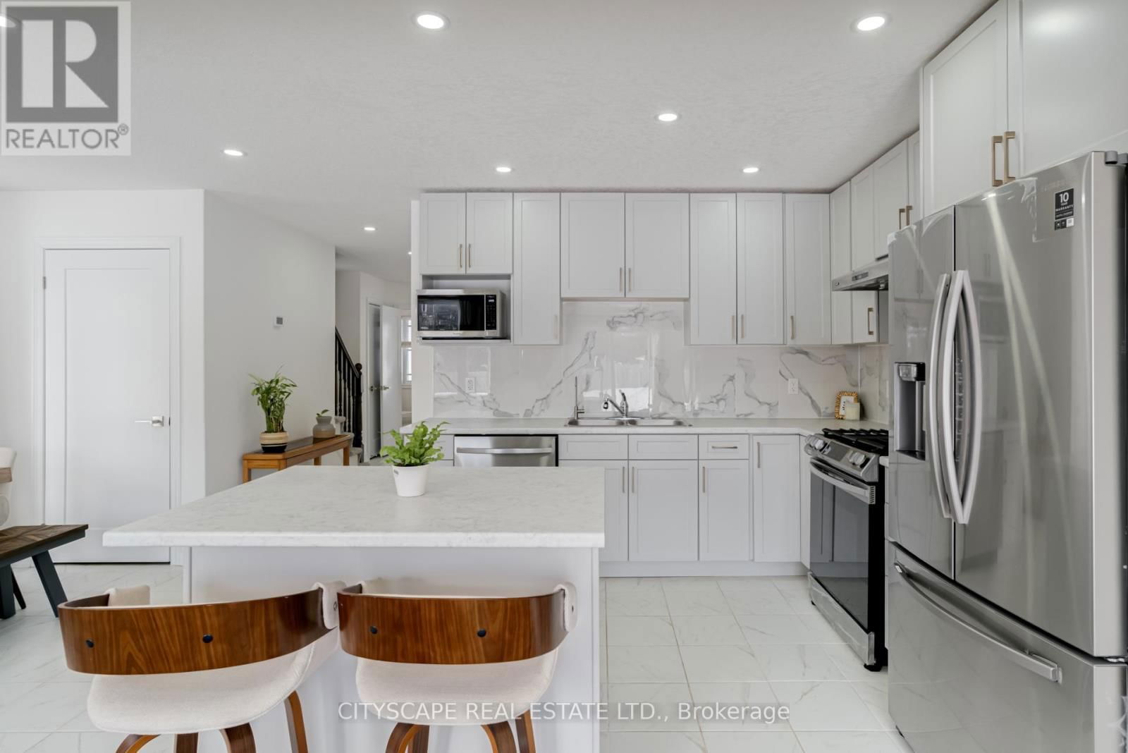145 STONEBROOK WAY Image 12