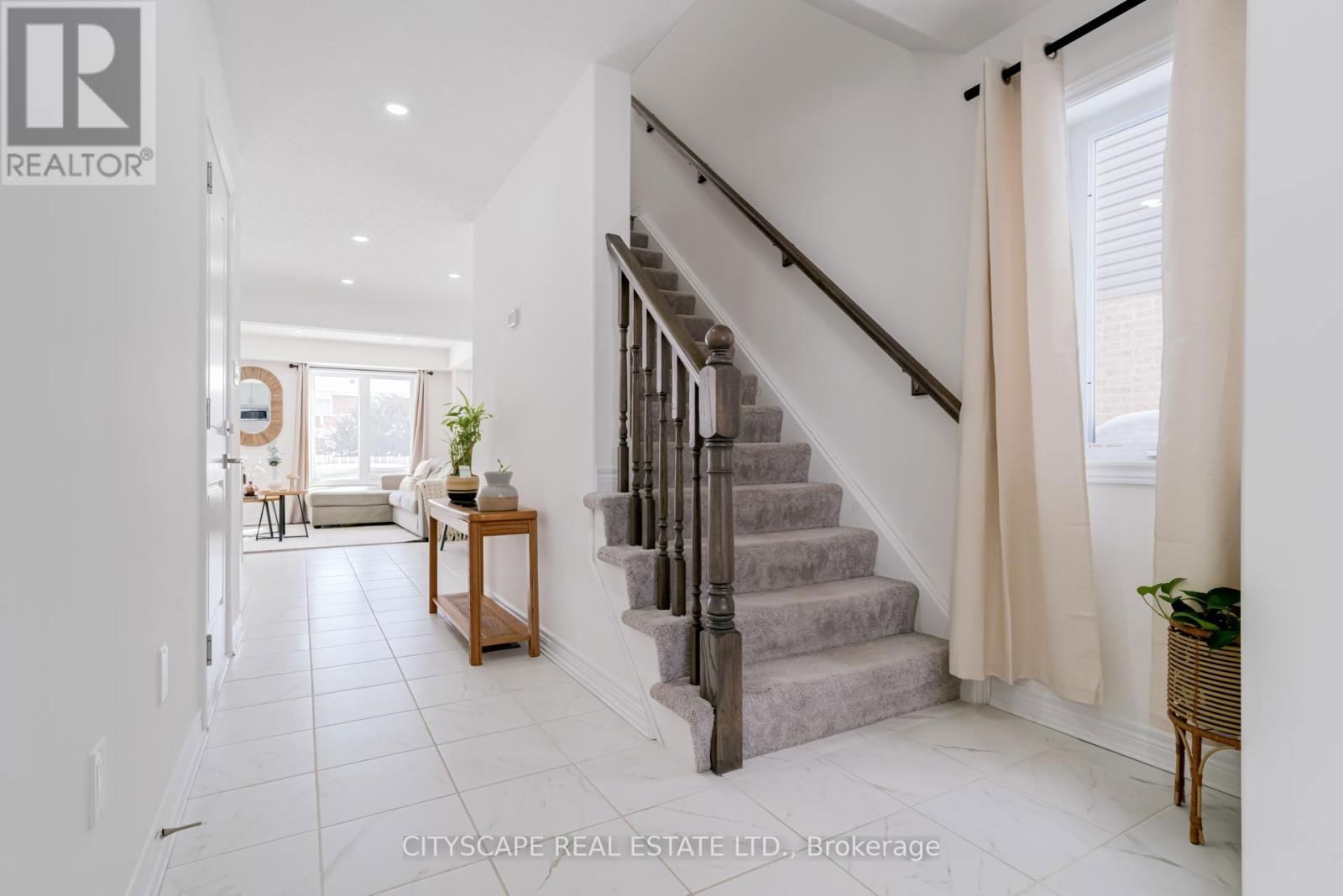 145 STONEBROOK WAY Image 6