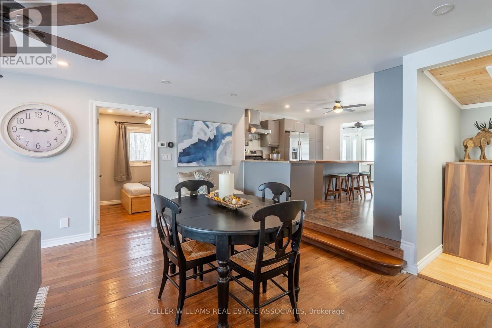398 GILBERT BAY LANE Image 11
