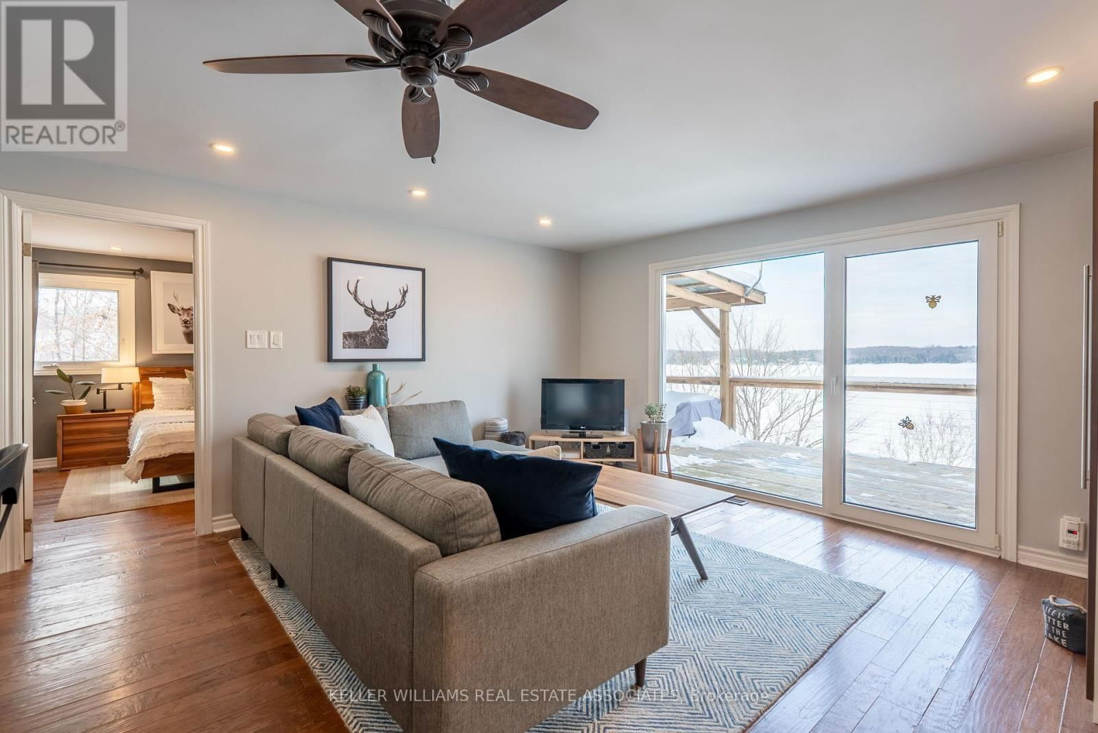 398 GILBERT BAY LANE Image 12
