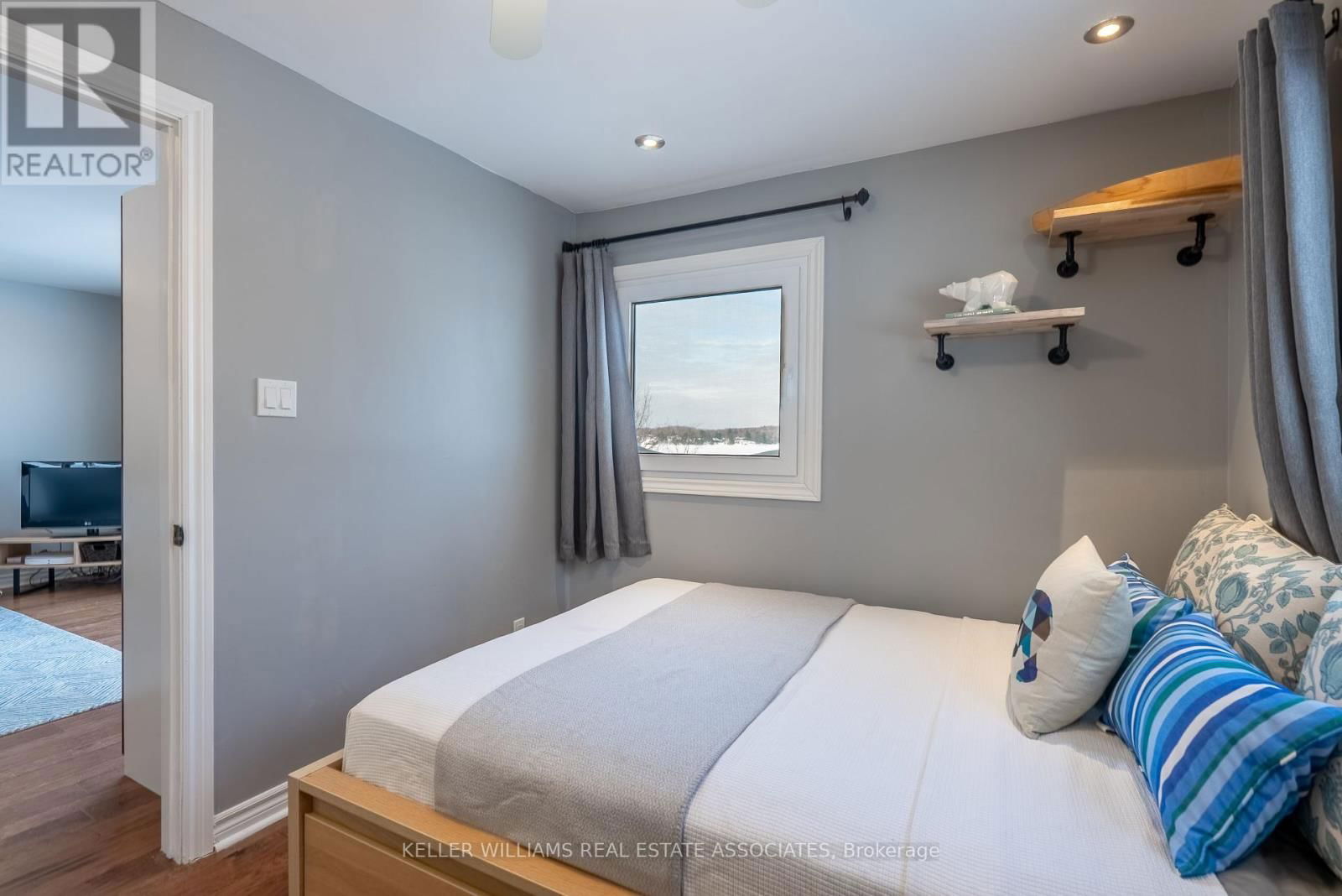 398 GILBERT BAY LANE Image 20