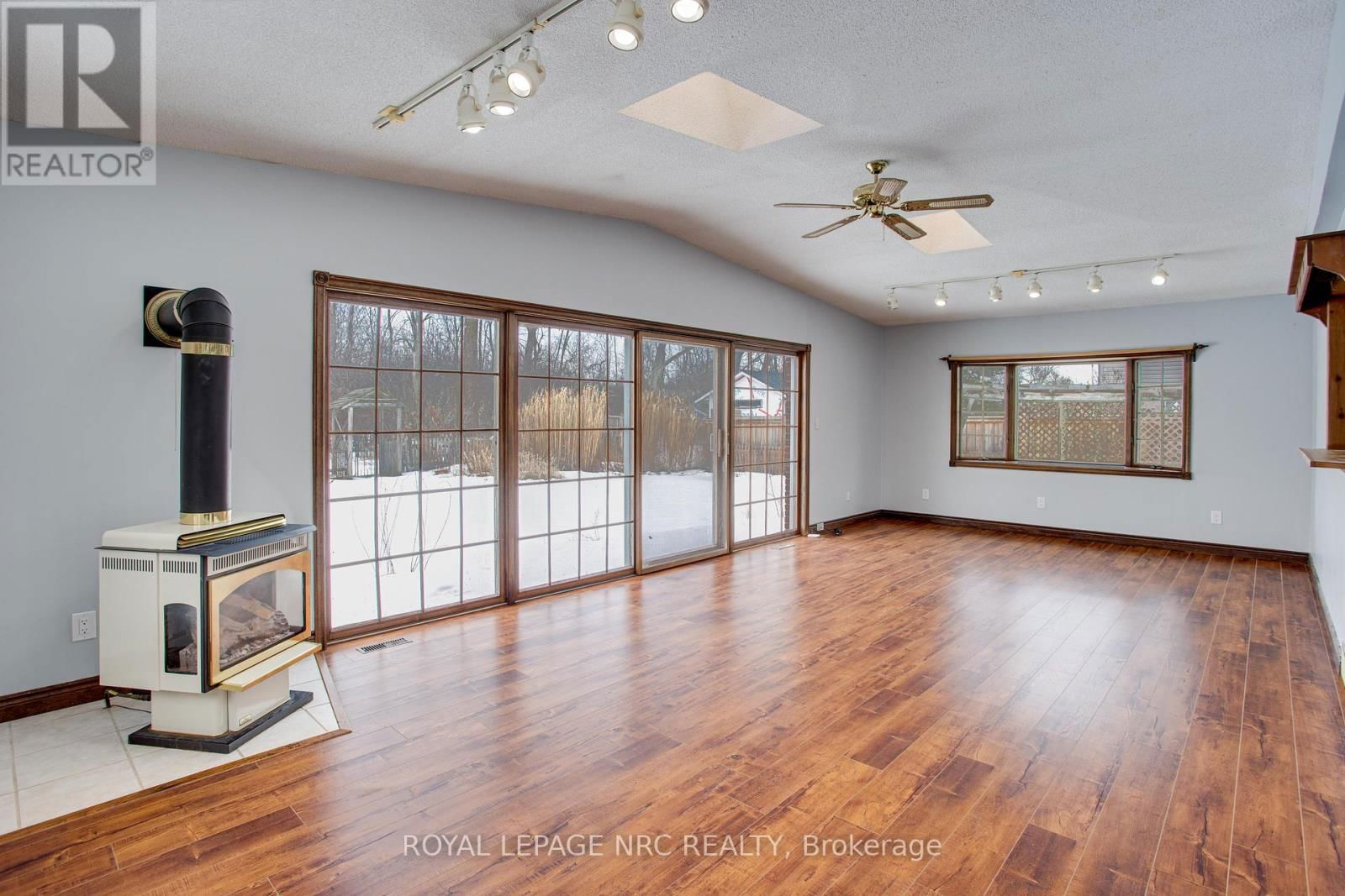40 LINDBERGH DRIVE Image 6