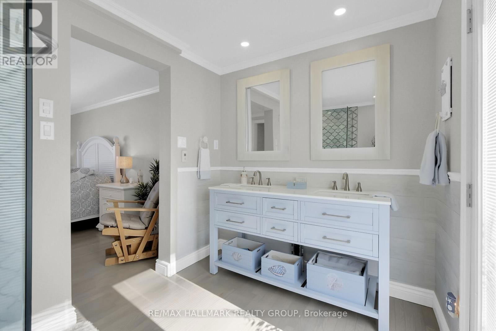380 AMIENS STREET Image 18