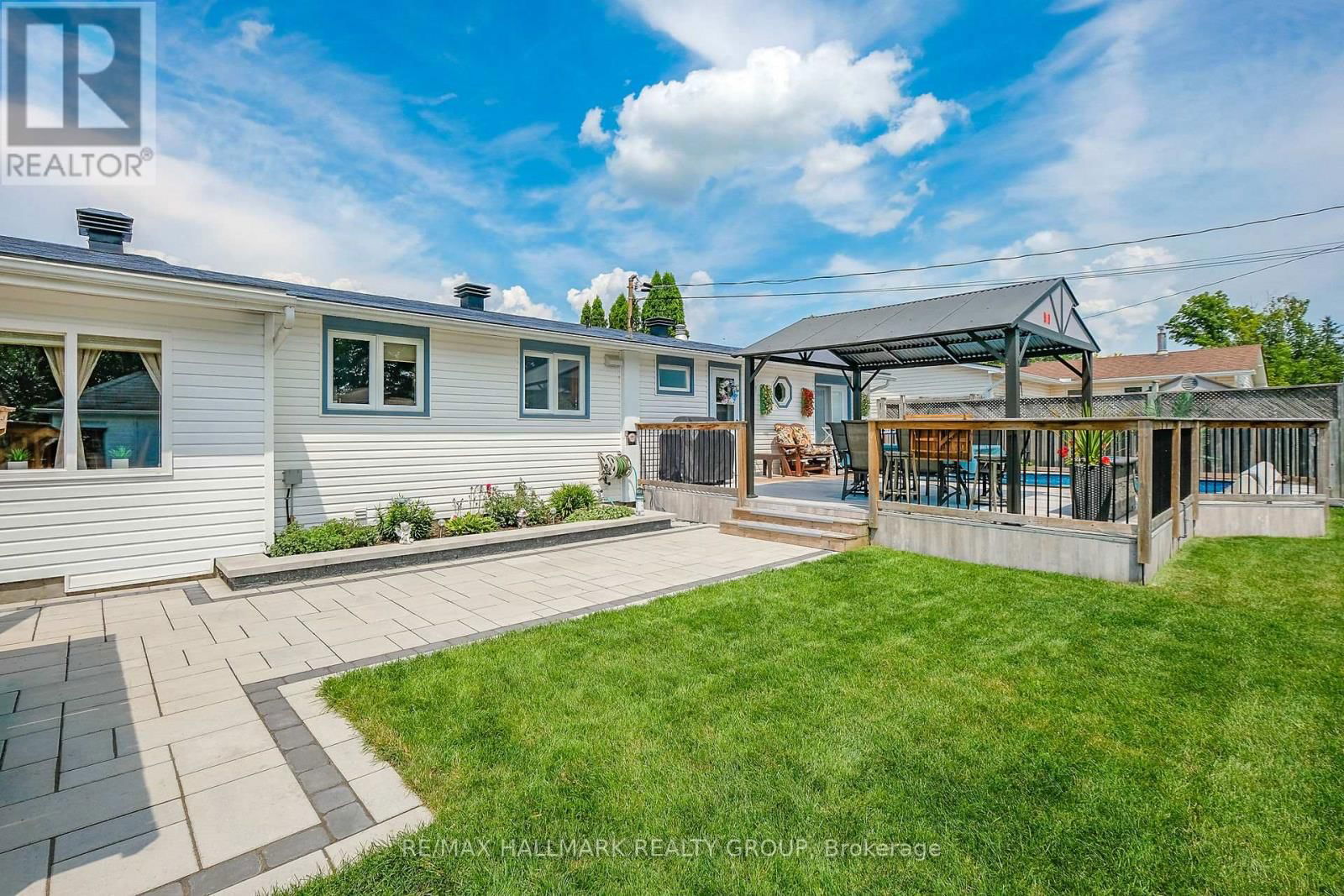380 AMIENS STREET Image 39