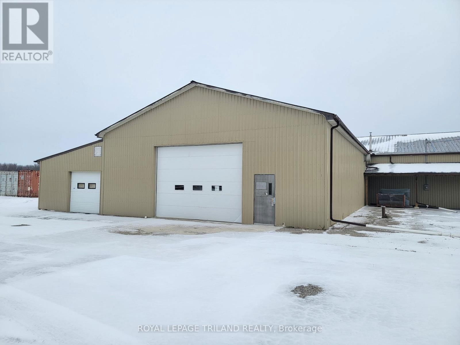 4268 DUNDAS STREET Image 8