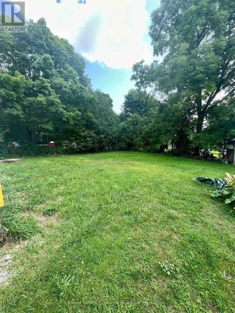 3054 ADELAIDE STREET Image 7