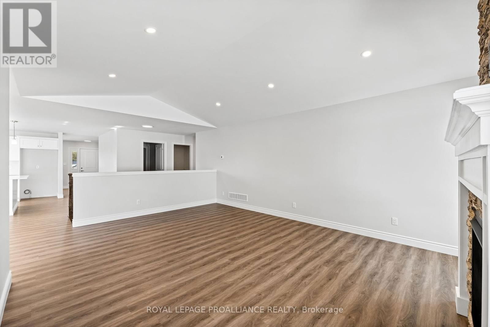190 HOMEWOOD AVENUE Image 33