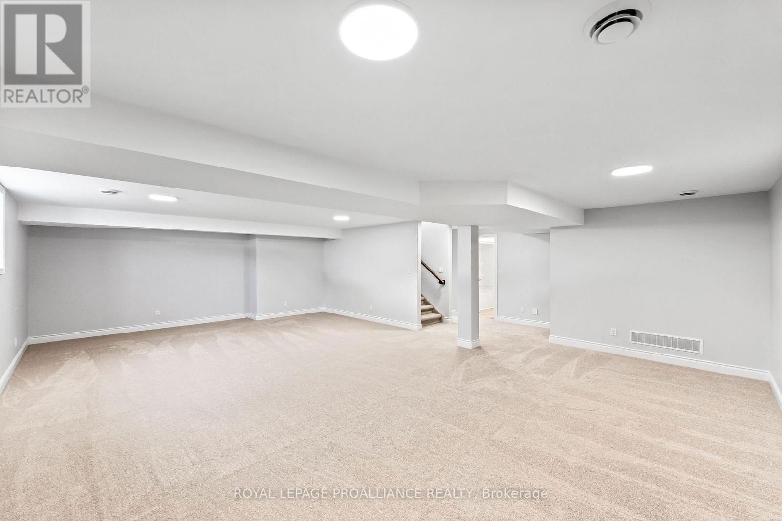 190 HOMEWOOD AVENUE Image 43