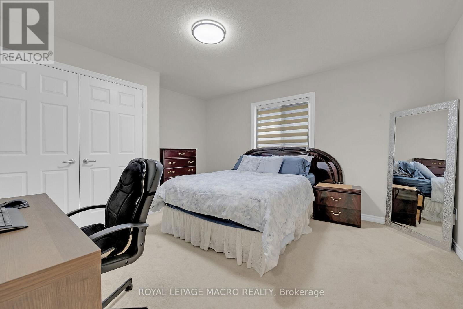 88 BELLROYAL CRESCENT Image 30