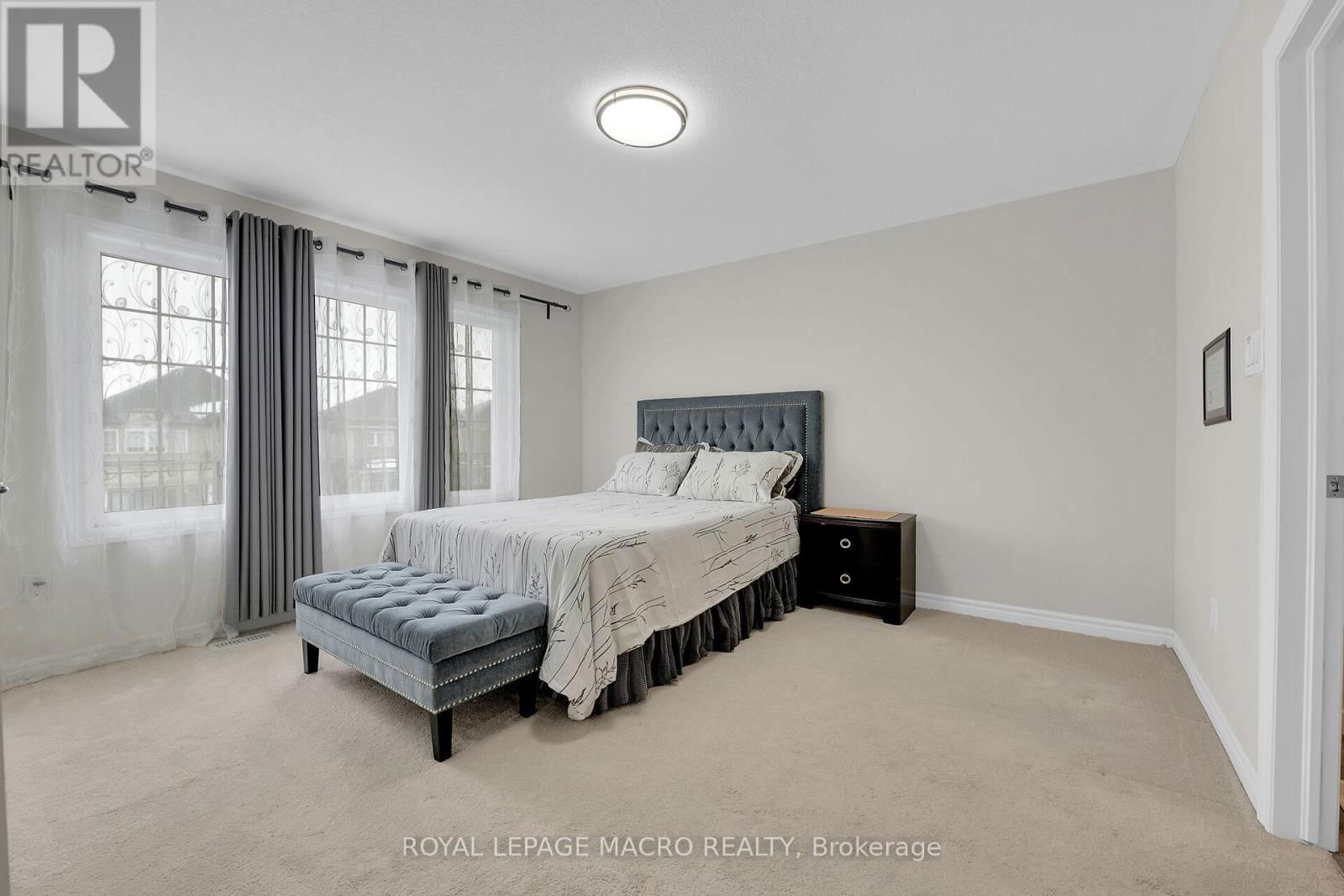 88 BELLROYAL CRESCENT Image 31