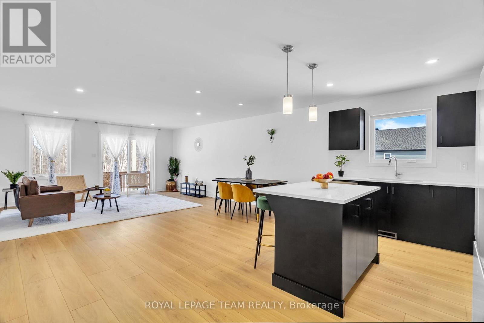 181 SEABERT DRIVE Image 10