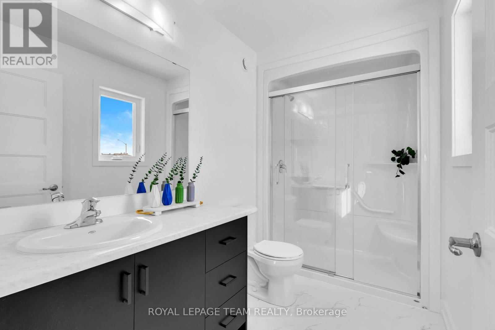 181 SEABERT DRIVE Image 17