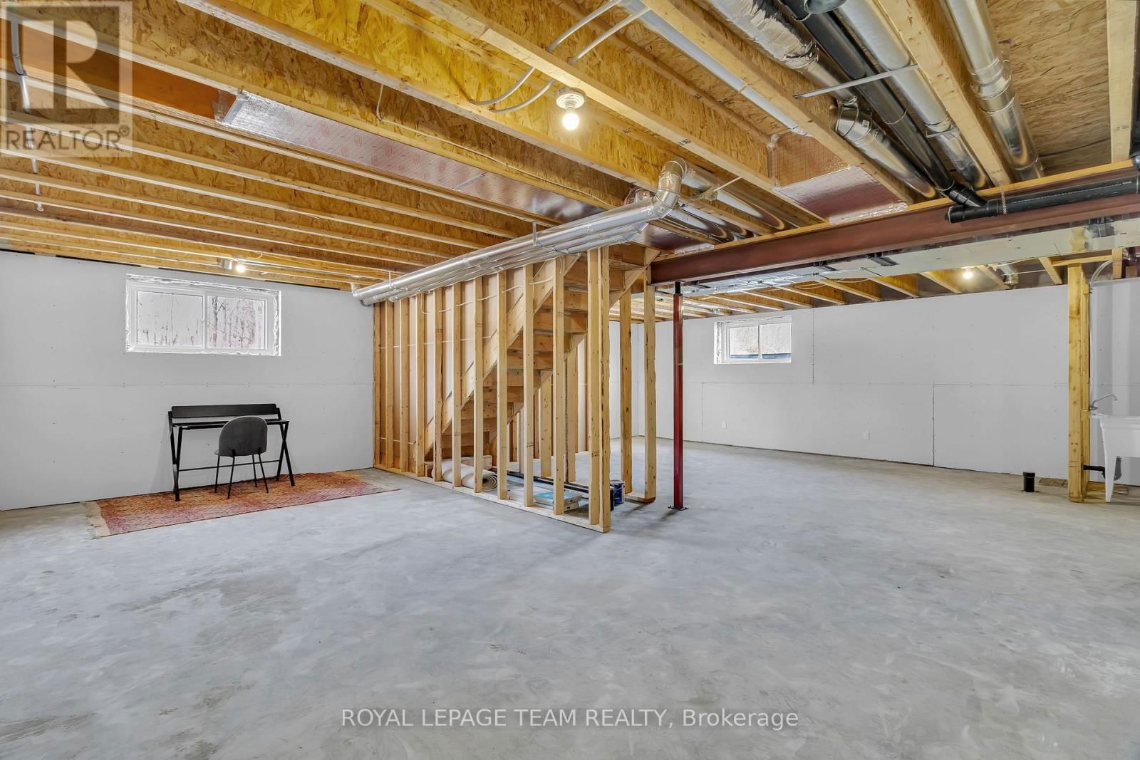 181 SEABERT DRIVE Image 22