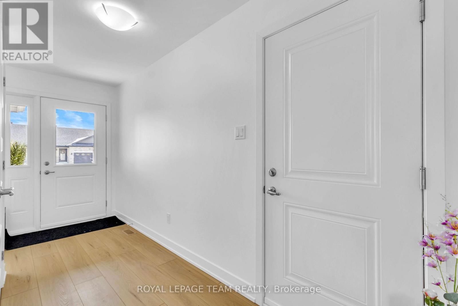 181 SEABERT DRIVE Image 4