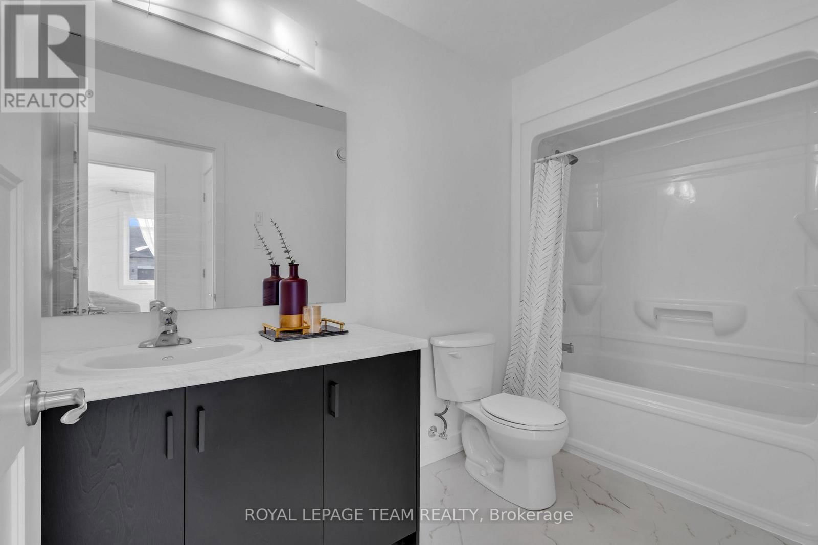 181 SEABERT DRIVE Image 7
