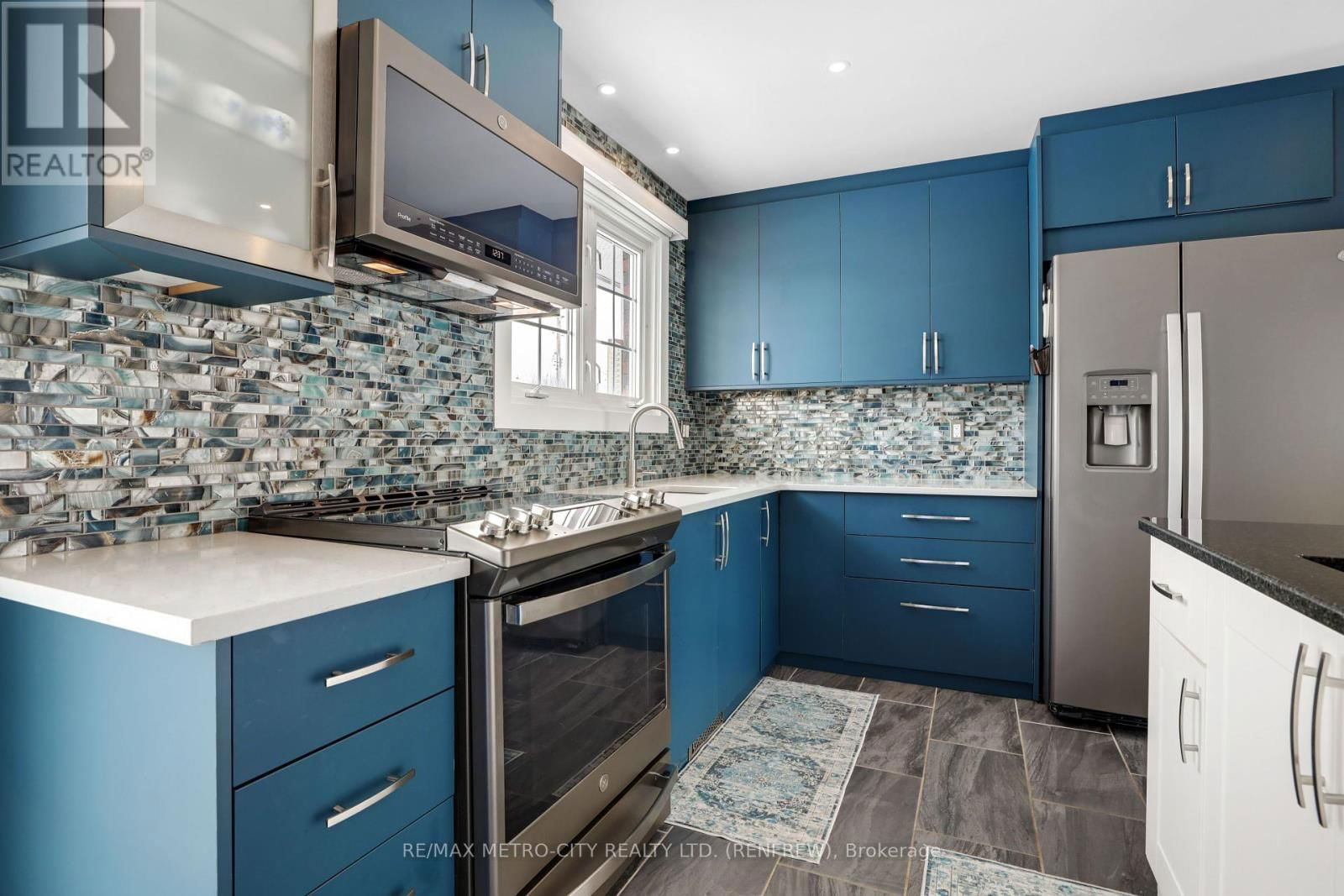 103 SIMPSON AVENUE Image 10