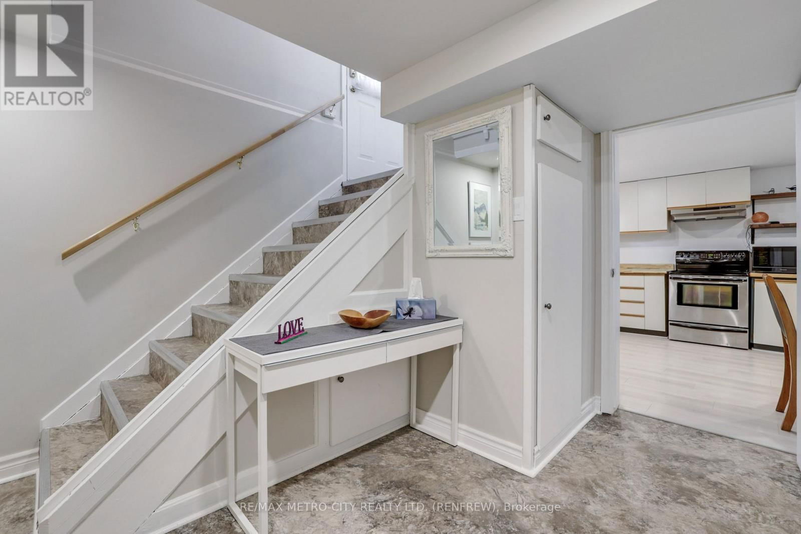 103 SIMPSON AVENUE Image 22