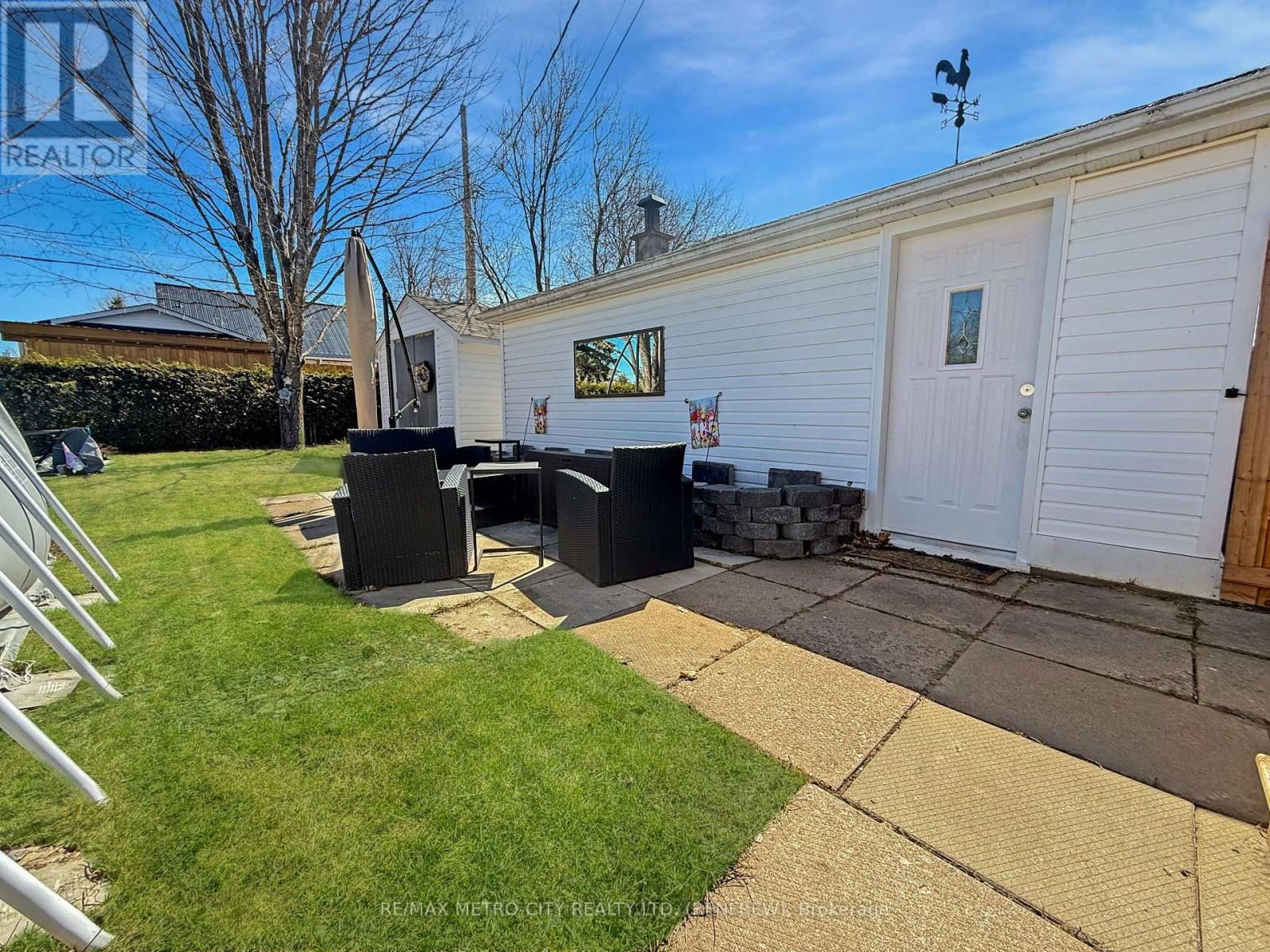 103 SIMPSON AVENUE Image 43