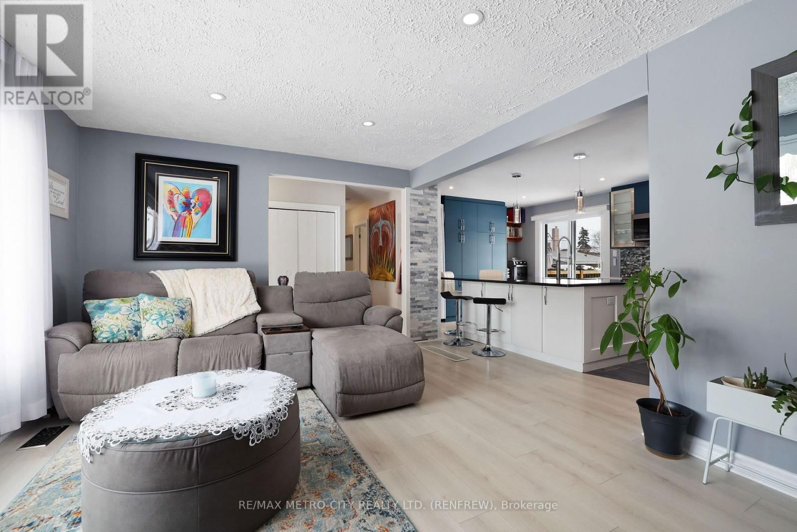 103 SIMPSON AVENUE Image 6