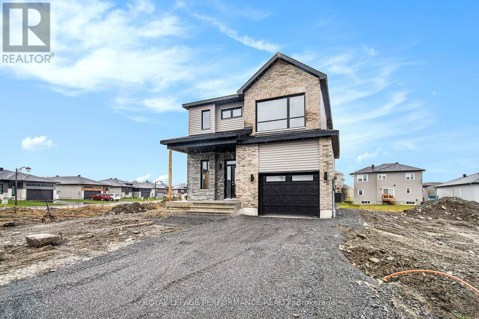 94 RUTILE STREET Image 2