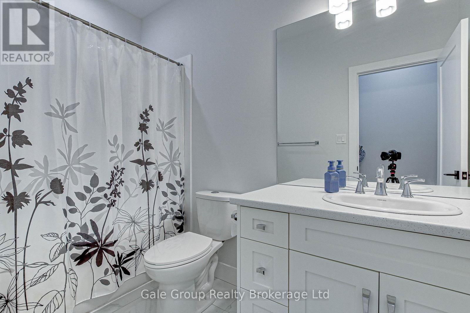 95 HENRY STREET Image 11