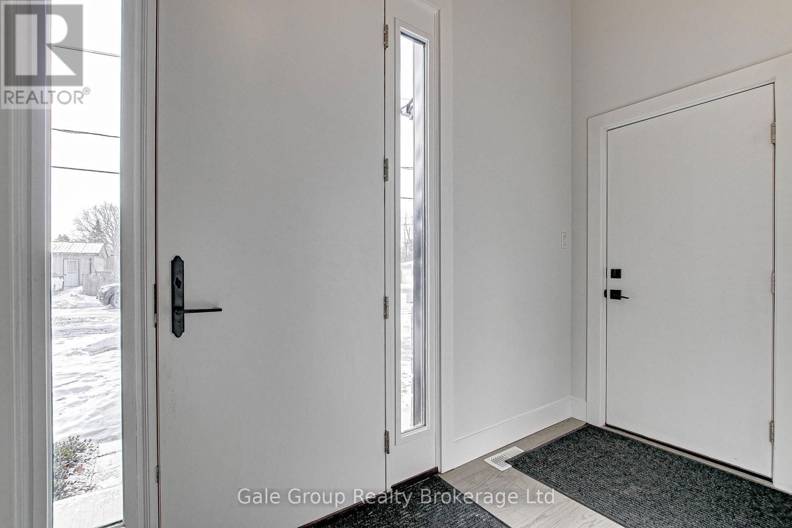 95 HENRY STREET Image 16