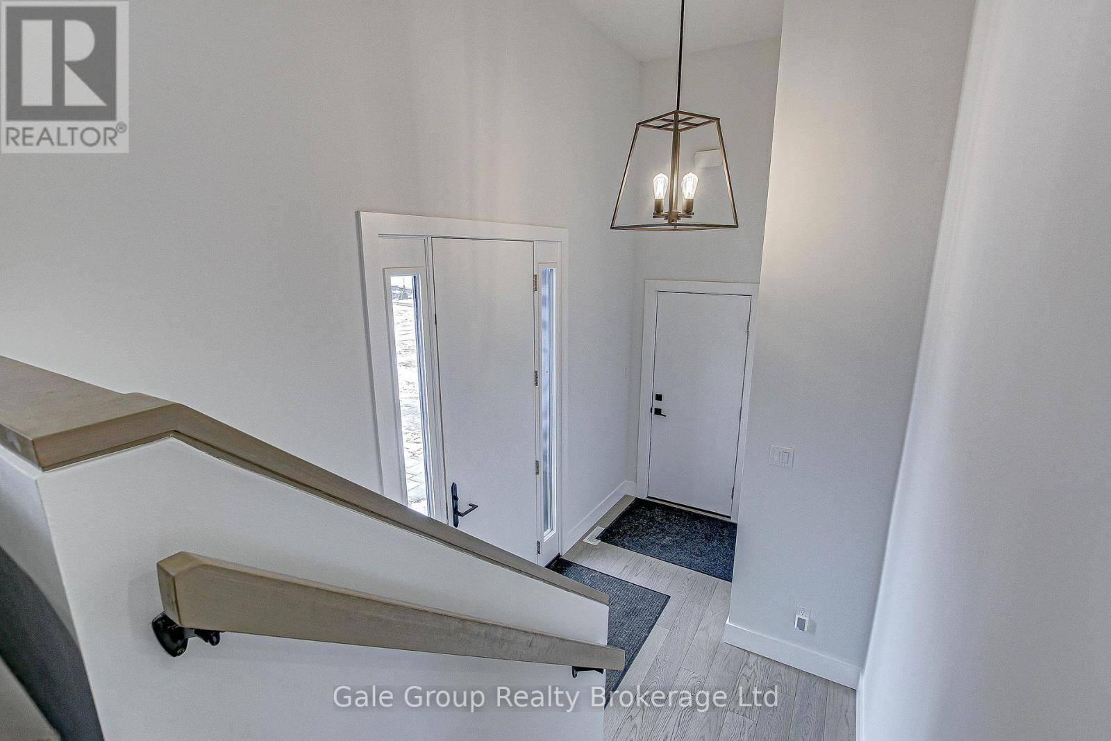 95 HENRY STREET Image 17