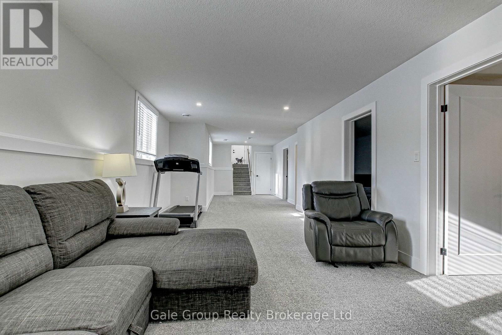 95 HENRY STREET Image 19