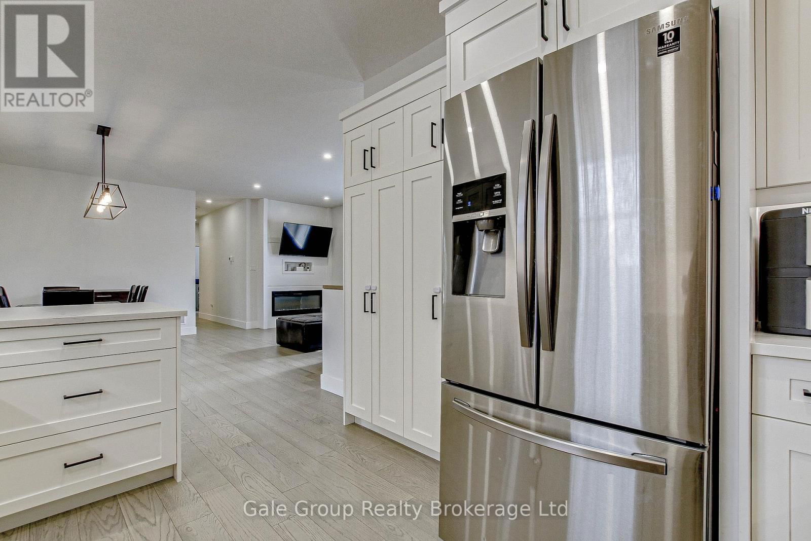 95 HENRY STREET Image 6