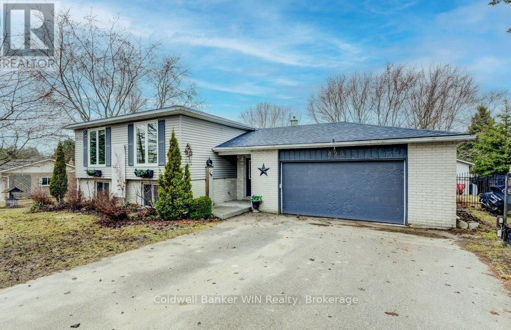 425 CLYDE STREET Image 2
