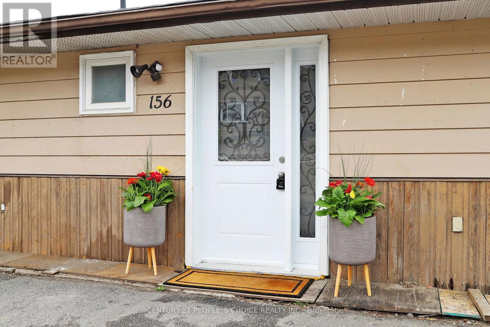 156 MAIN STREET WEST Image 3