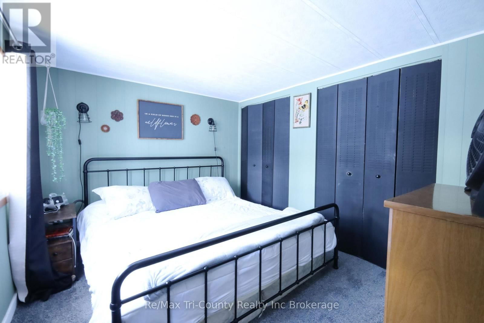 10085 CULLODEN RD (OAK ST UNIT 210) Image 15