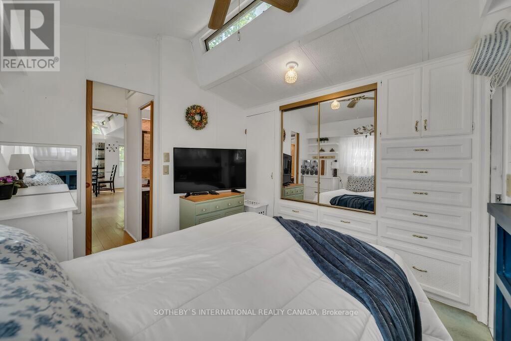 9 - 580 BEAVER CREEK ROAD Image 26