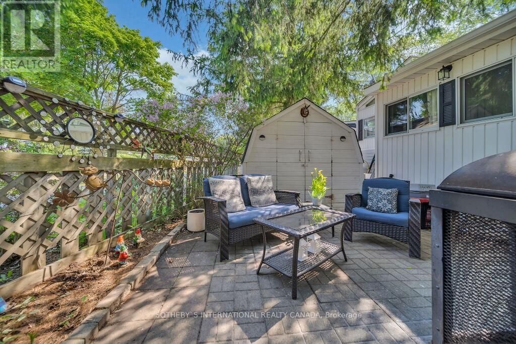 9 - 580 BEAVER CREEK ROAD Image 32