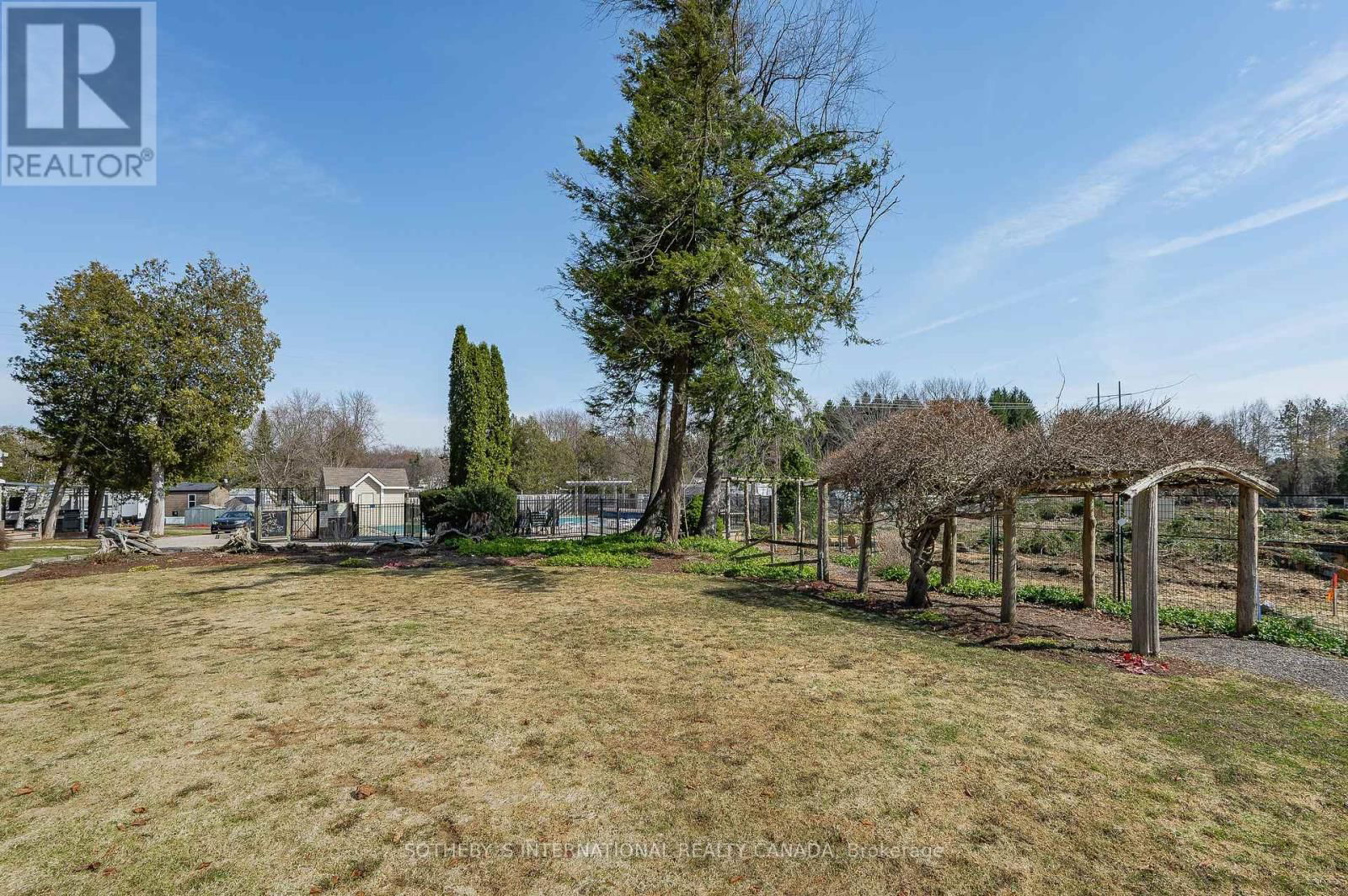 9 - 580 BEAVER CREEK ROAD Image 45